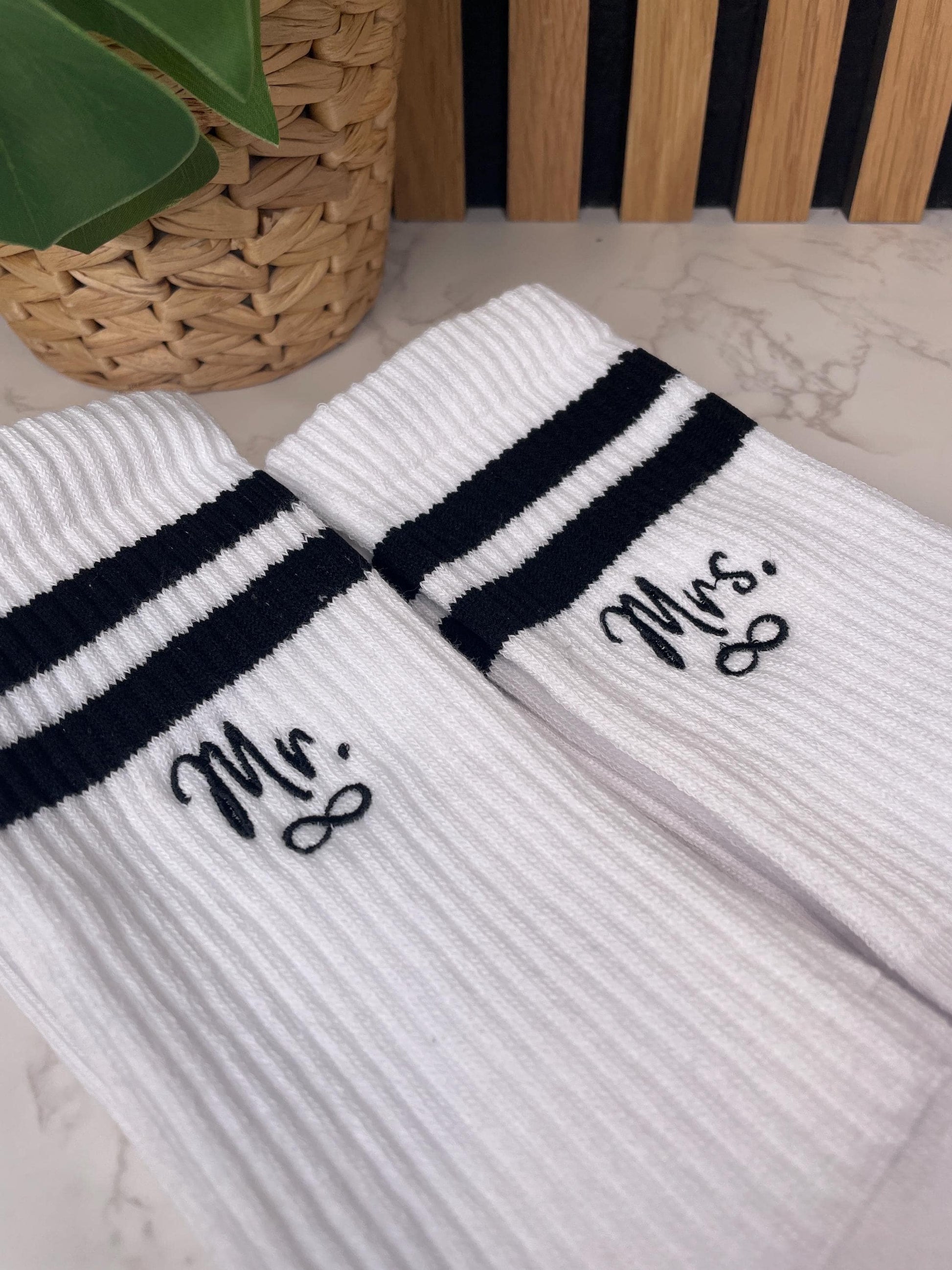Personalisierte Hochzeitssocken – Mr. & Mrs. mit Wunschname