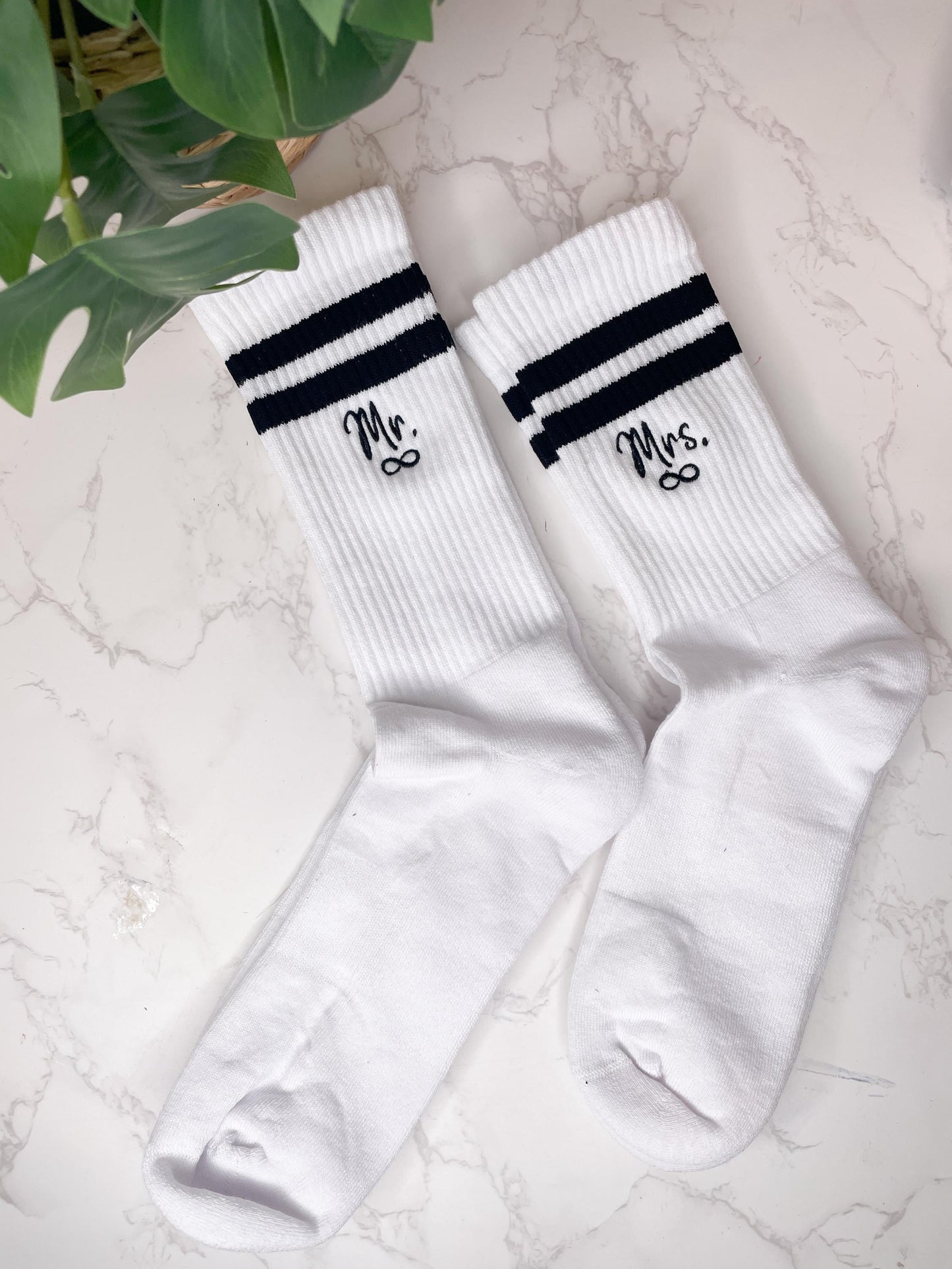 Personalisierte Hochzeitssocken – Mr. & Mrs. mit Wunschname