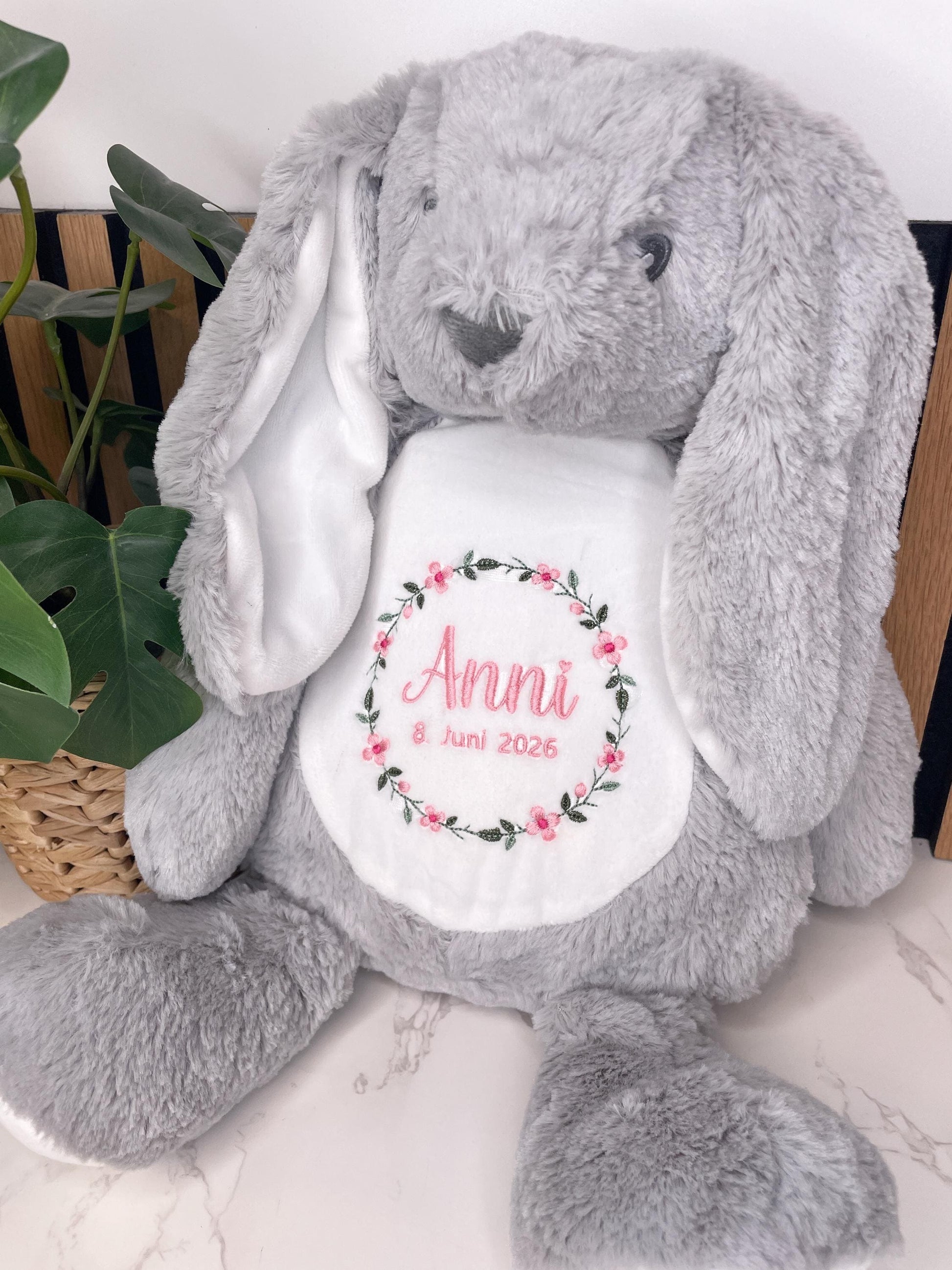 Personalisierter Kuschelhase mit Namen – Das perfekte Geburts- oder Taufgeschenk