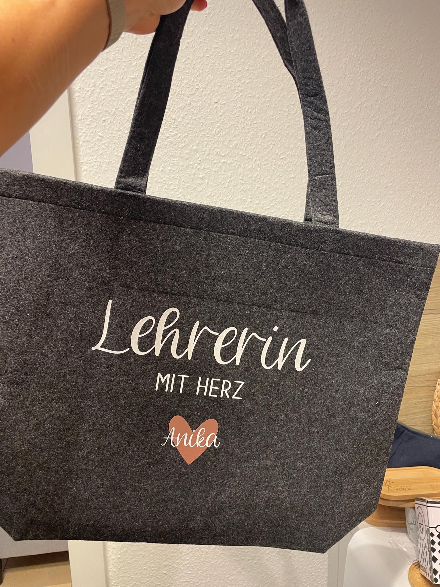 Personalisierter Filzshopper „Lehrerin mit Herz“ | Geschenk für Lehrerin | Abschiedsgeschenk | Dankeschön | Mit Wunschnamen
