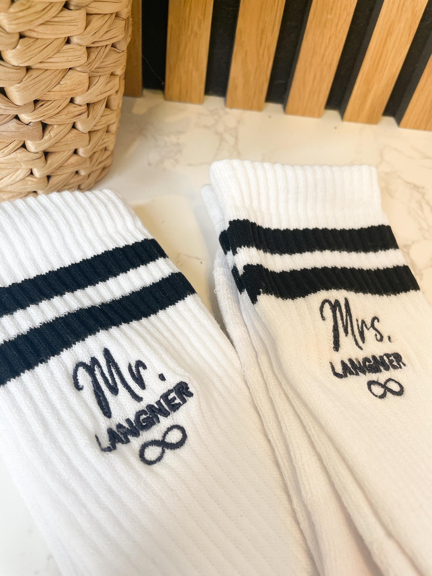 Personalisierte Hochzeitssocken – Mr. & Mrs. mit Wunschname