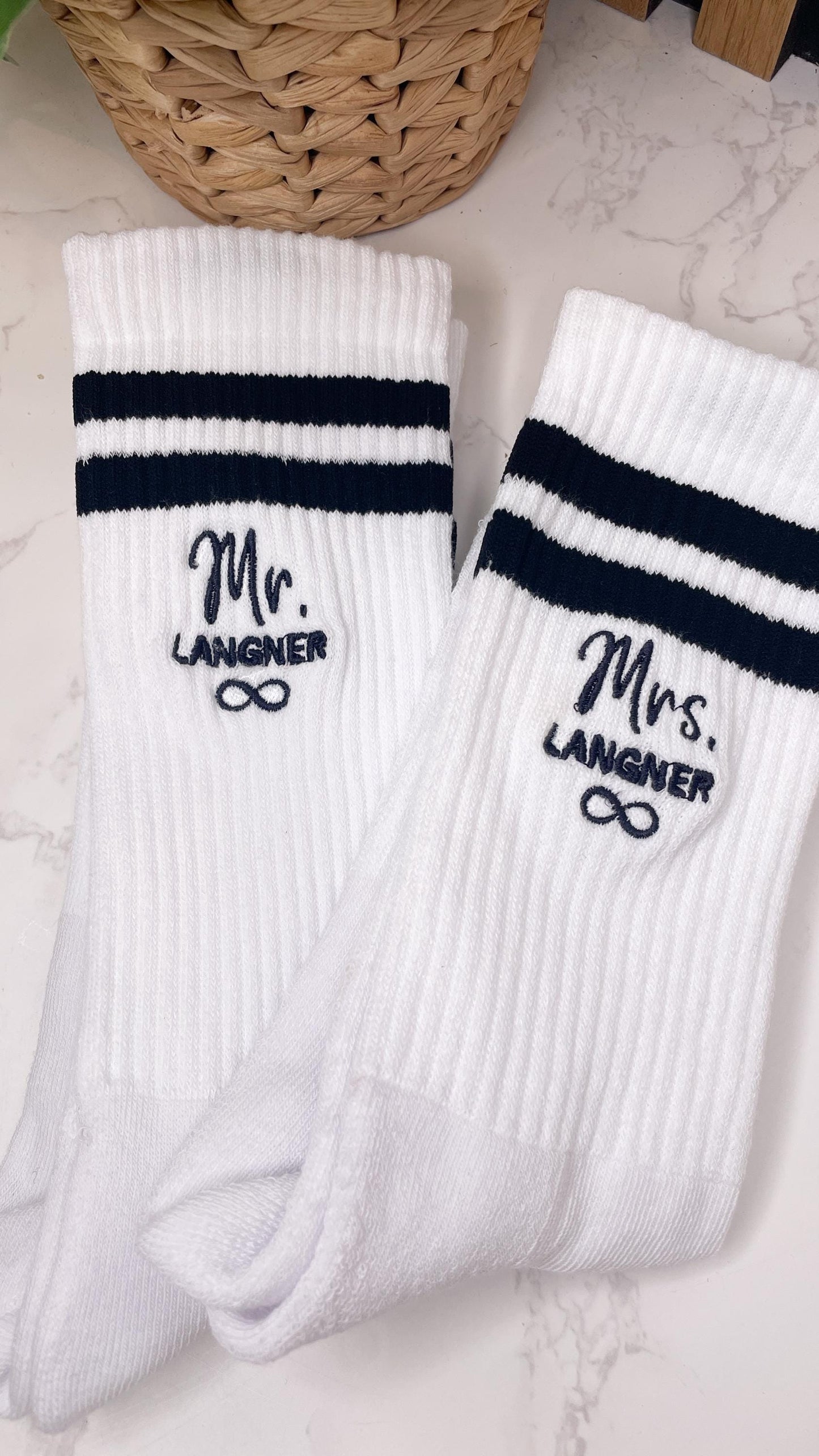 Personalisierte Hochzeitssocken – Mr. & Mrs. mit Wunschname