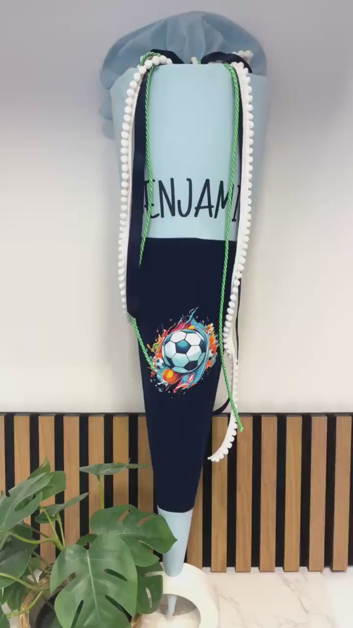 Schultüte / zuckertüte Einschulung Blautöne mit Fußballmotiv