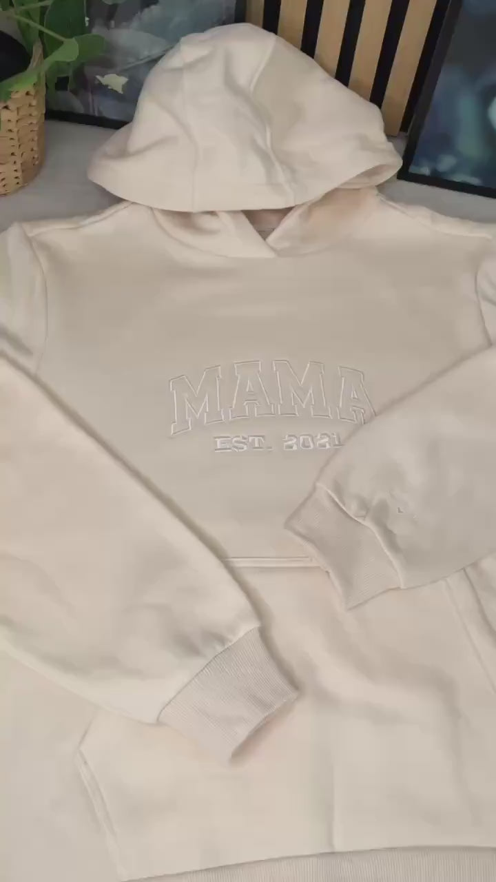 Personalisierter MAMA Hoodie – bestickt mit Kindernamen & Geburtsjahr | Kuscheliger Hoodie