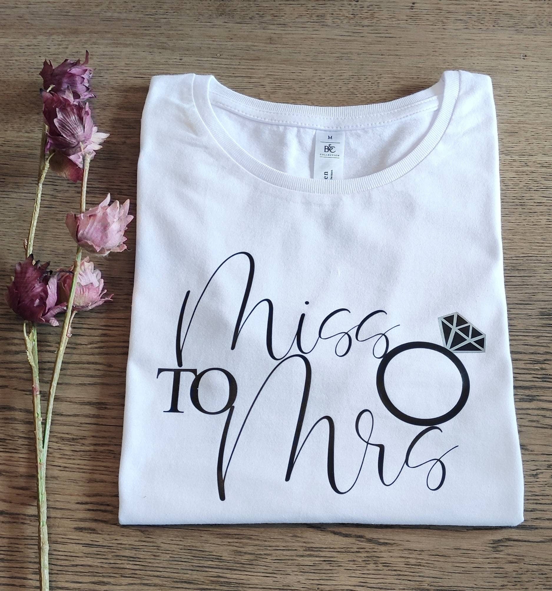 T-Shirt Miss to Mrs personalisiert Braut Trauzeugin Hochzeit verlobt Wedding Geschenk