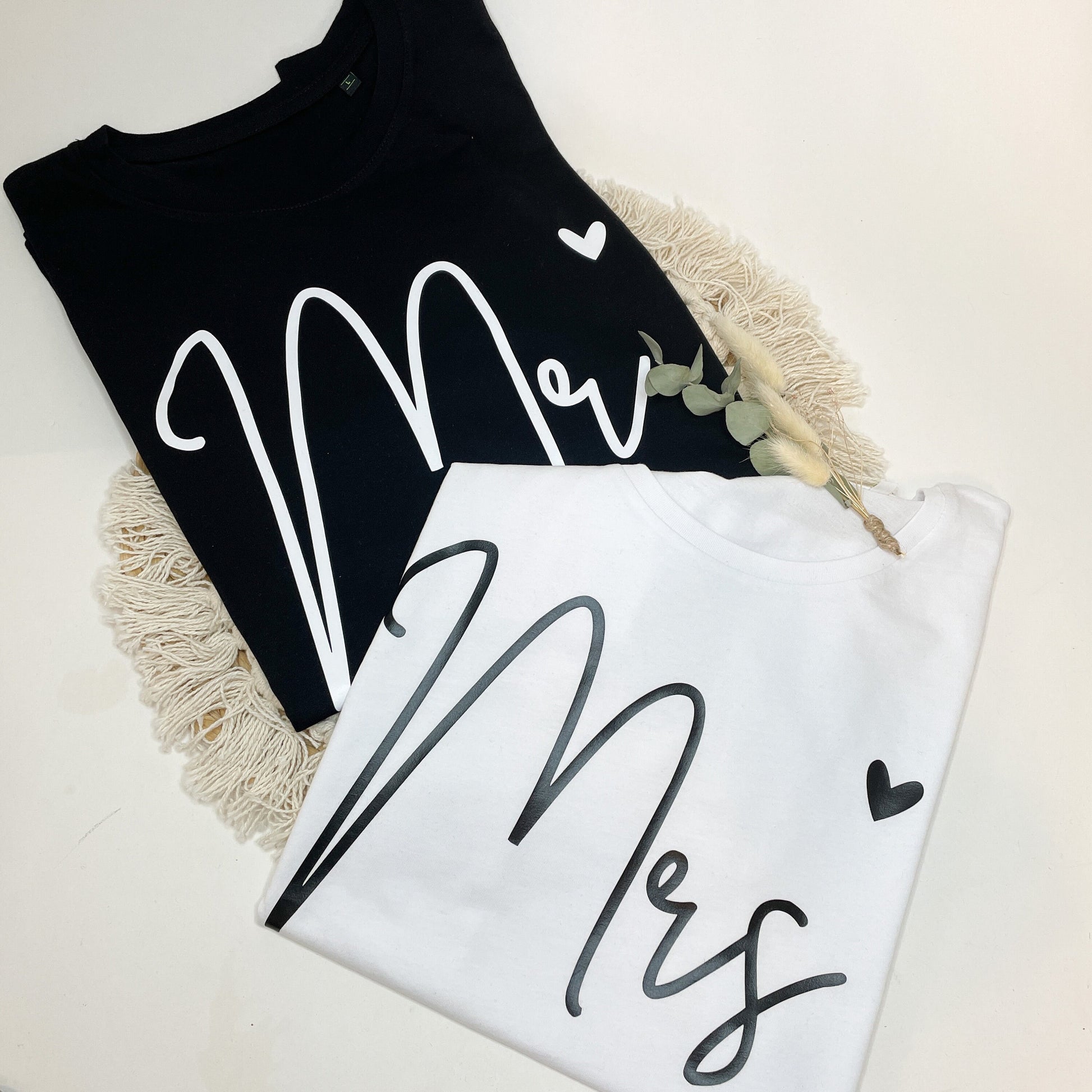 MRS & MR T-Shirt Geschenk zur Verlobung oder zur Hochzeit