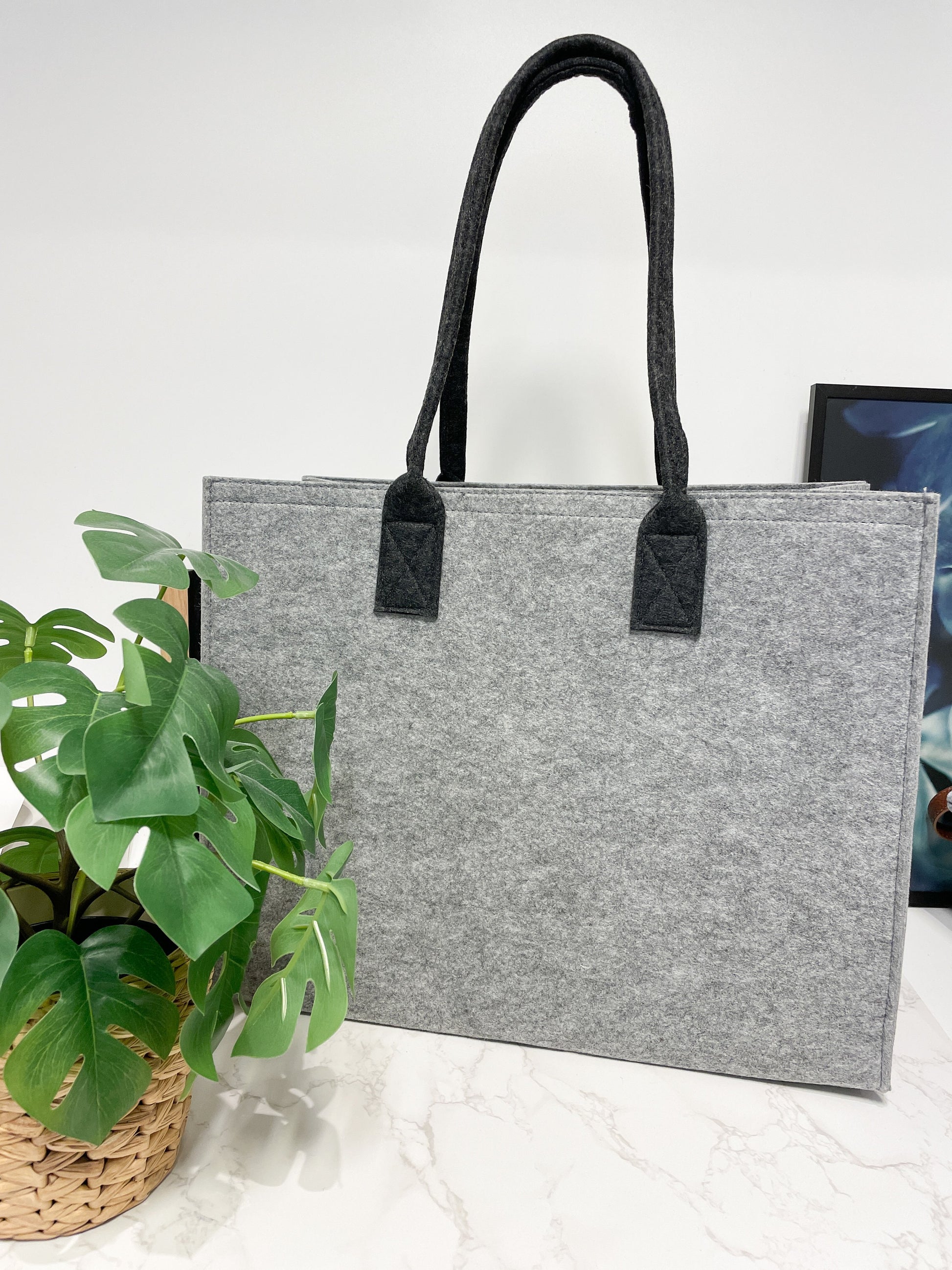 Filzkorb Erzieherin / Geschenk Lehrerin / Kleine Menschen brauchen so große Herzen wie deins